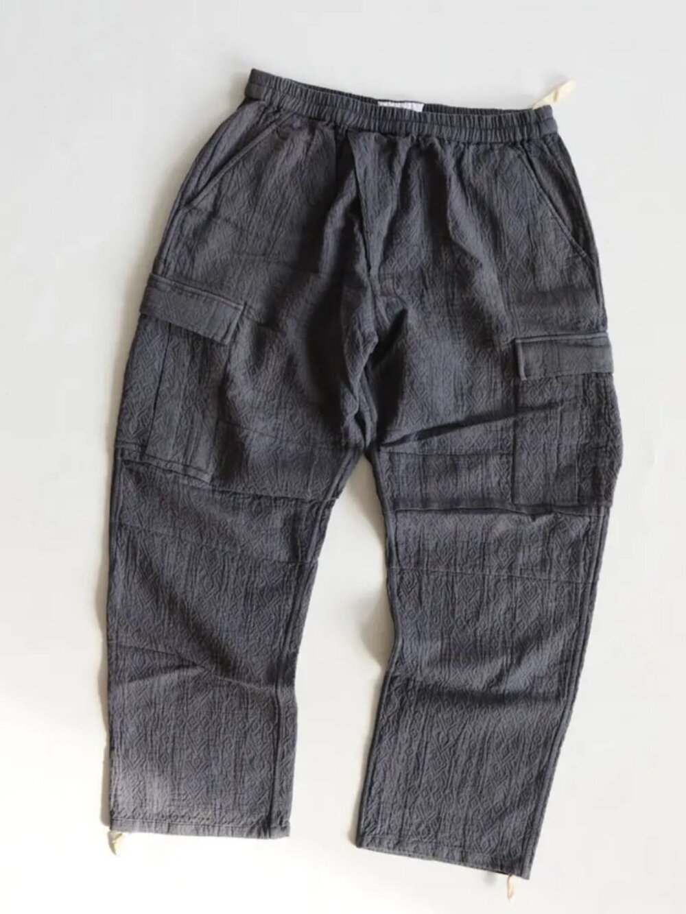18 East: Gorecki Cargo Pants (Grey)